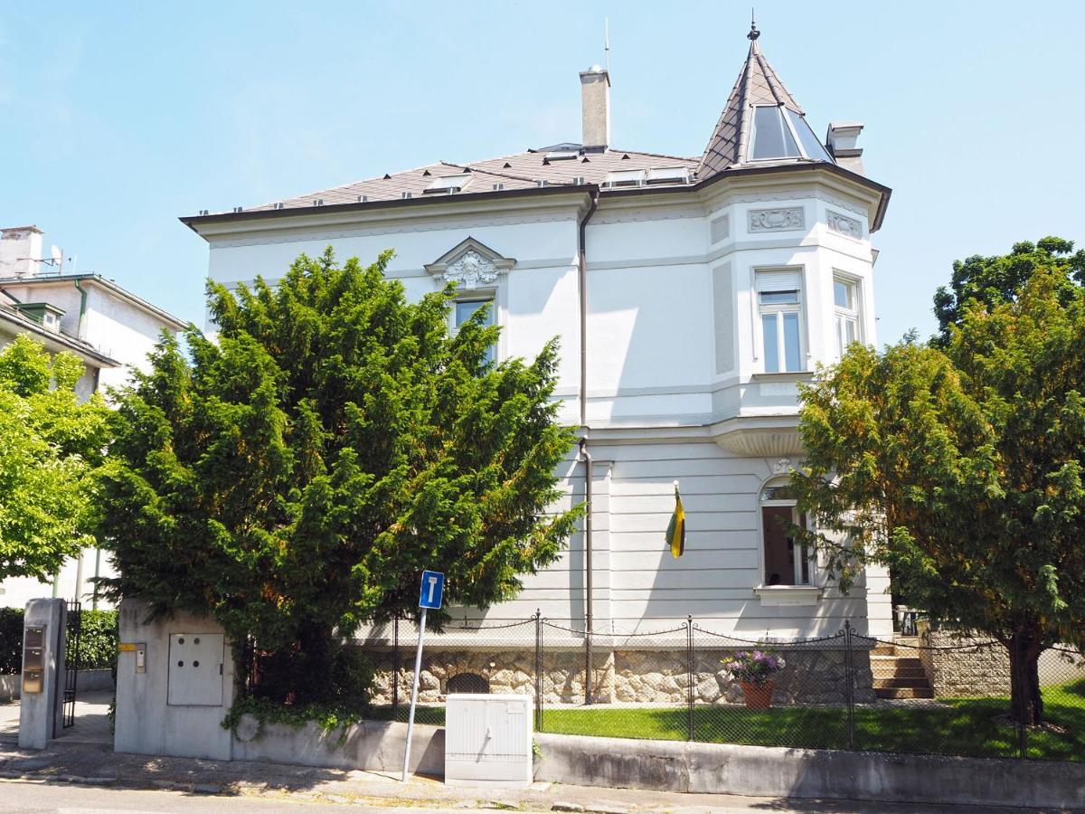 Vynimocny Apartman V Staromestskej Vile S Vyhladom Na Hrad Pressburg Exterior foto